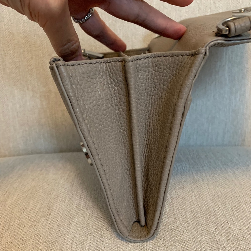 Tory Burch Britten Chain Wallet - Picture 11 of 16